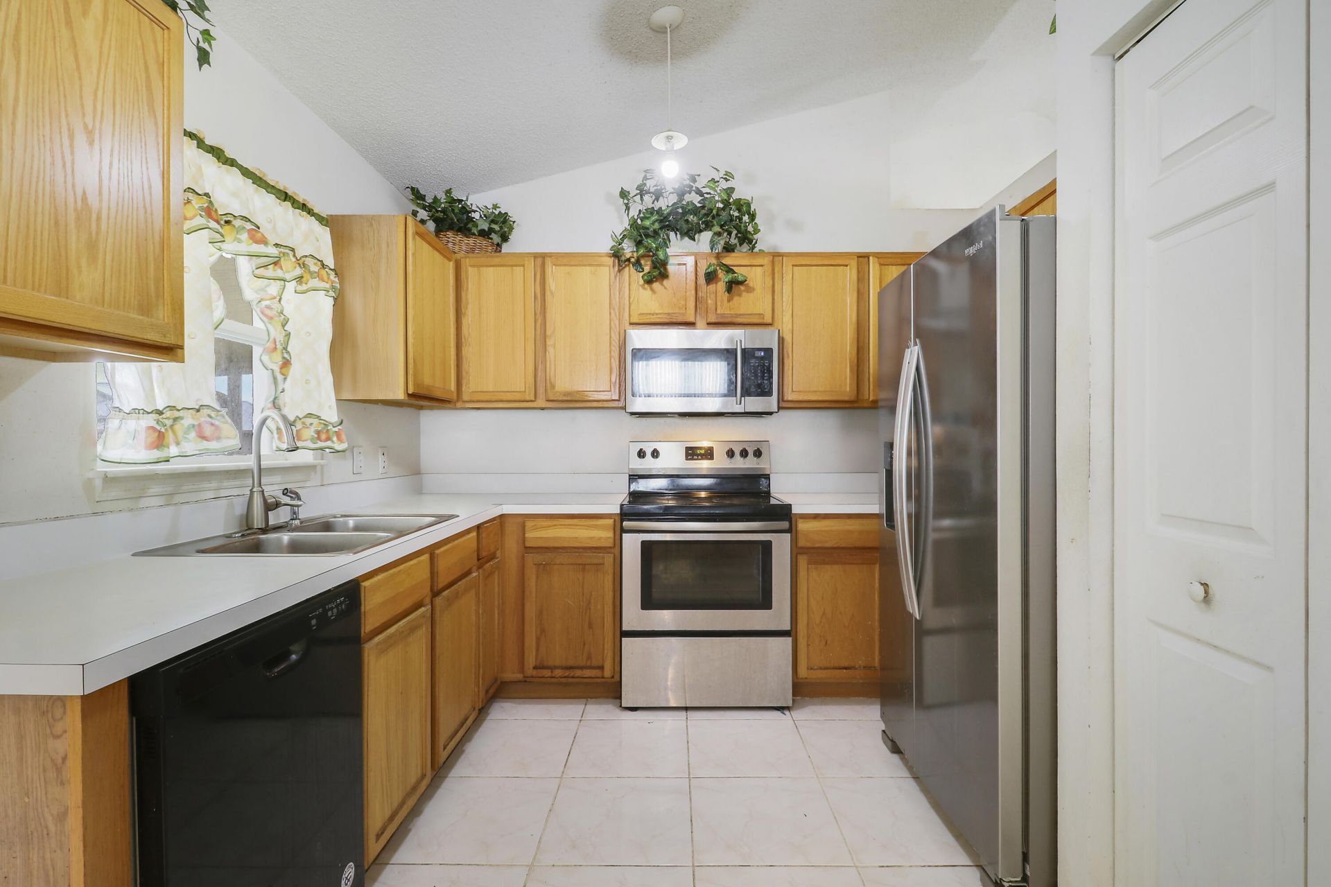 702 SE Lighthouse Avenue Se, Port Saint Lucie, FL 34983 Photo