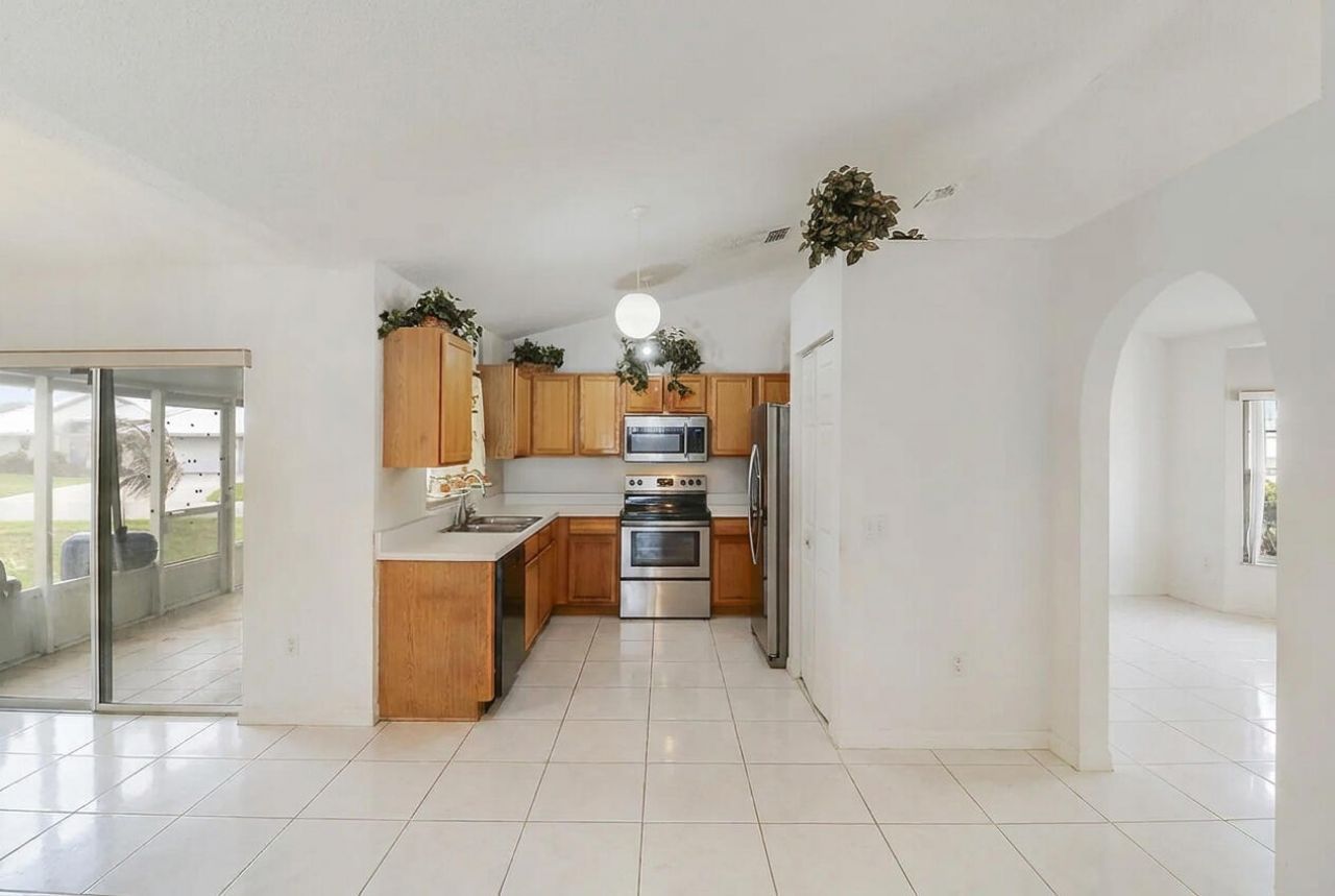 702 SE Lighthouse Avenue Se, Port Saint Lucie, FL 34983 Photo