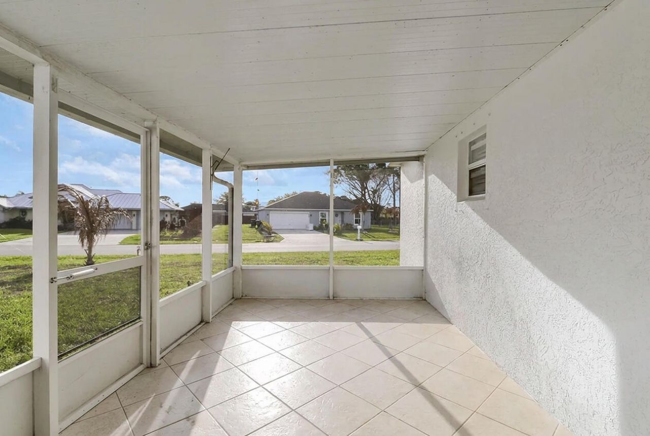 702 SE Lighthouse Avenue Se, Port Saint Lucie, FL 34983 Photo