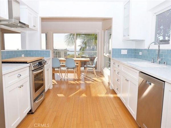 21703 Ocean Vista, Unit 201, Laguna Beach, CA 92651