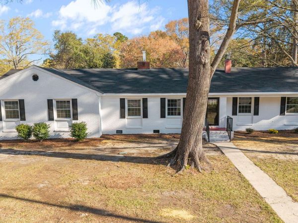 1401 Greenville Boulevard SE, Greenville, NC 27858