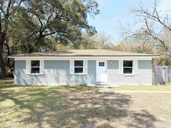 4920 La Ceiba Dr, Pensacola, FL 32526