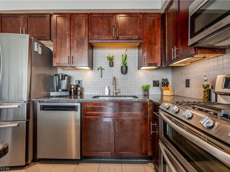 1237 Washington Avenue, Unit 1211, Cleveland, OH 44113 Photo 5