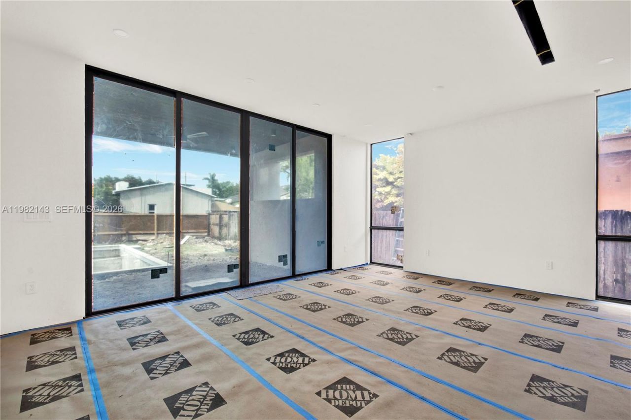 1501 SW 21st St , Miami, FL 33145 Photo