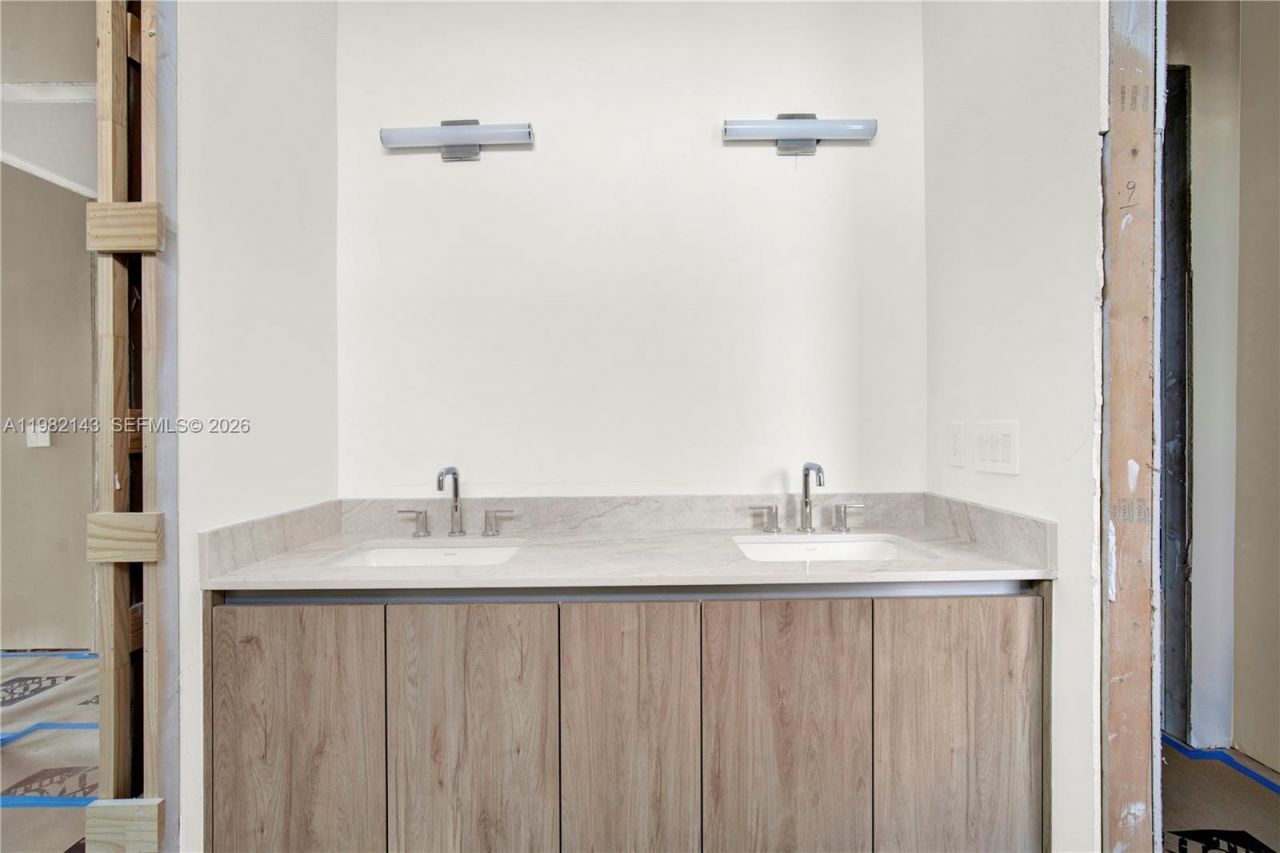 1501 SW 21st St, Miami, FL 33145 Photo