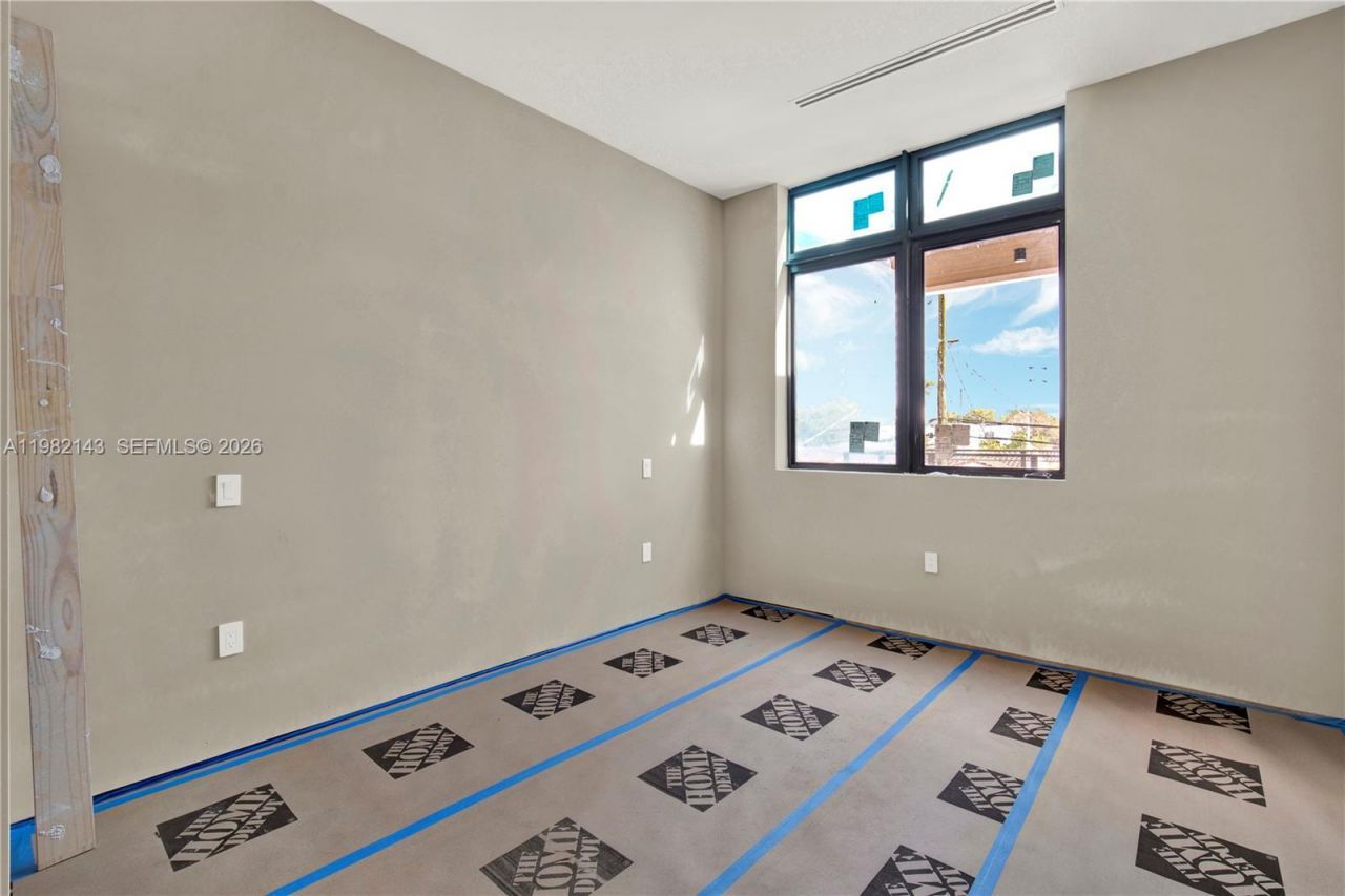 1501 SW 21st St , Miami, FL 33145 Photo