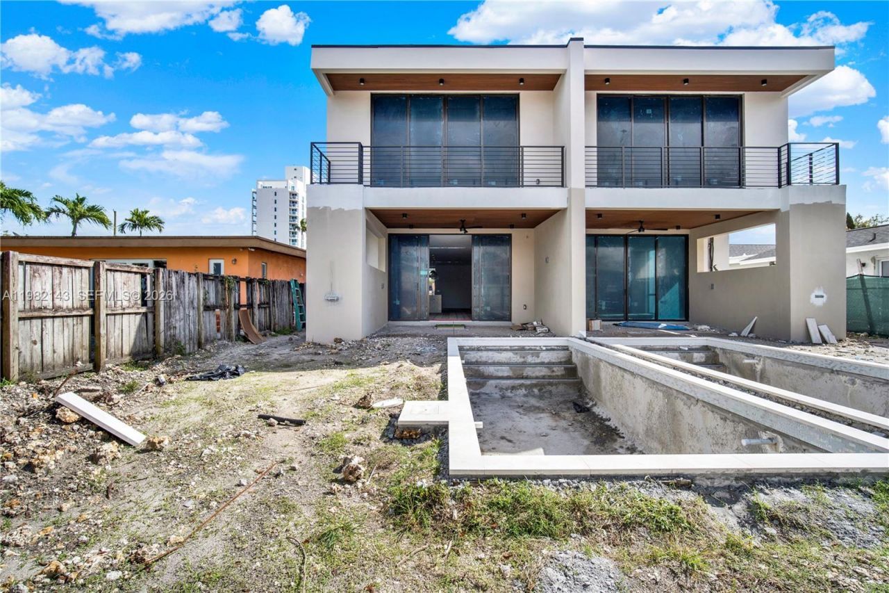 1501 SW 21st St , Miami, FL 33145 Photo