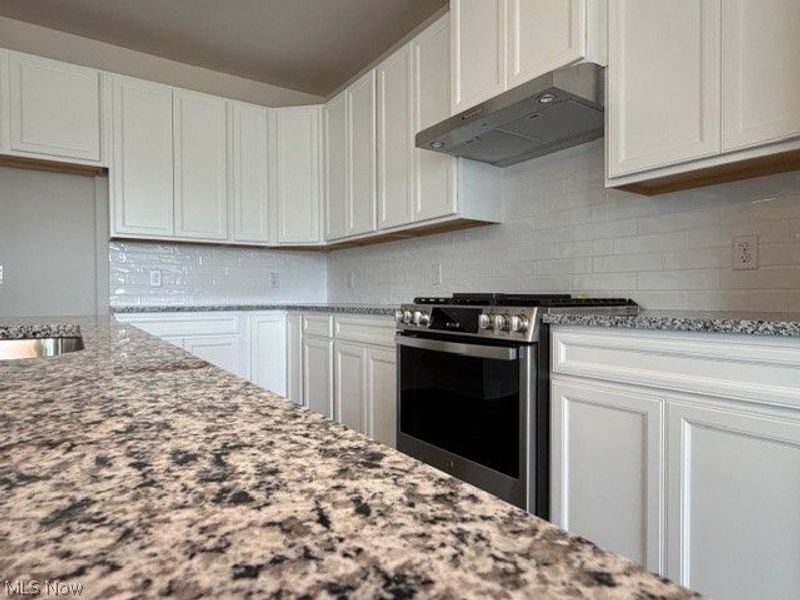 1443 Southbrook Circle NE, Canton, OH 44721 Photo 6