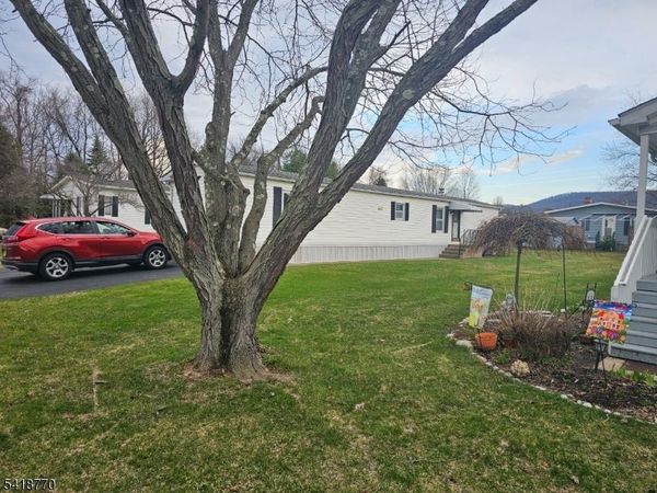 10 Clover, White, NJ 07823