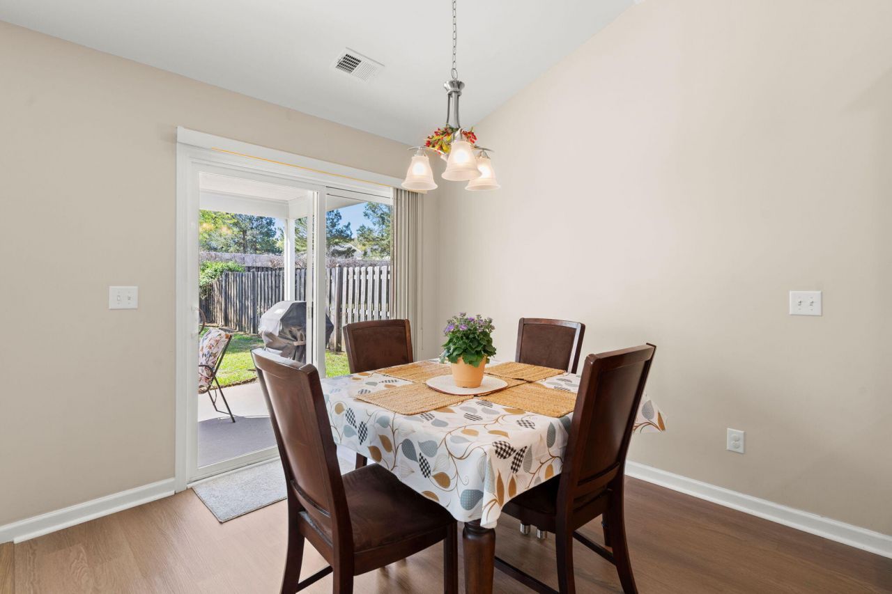 5058 Blair Road Photo 10