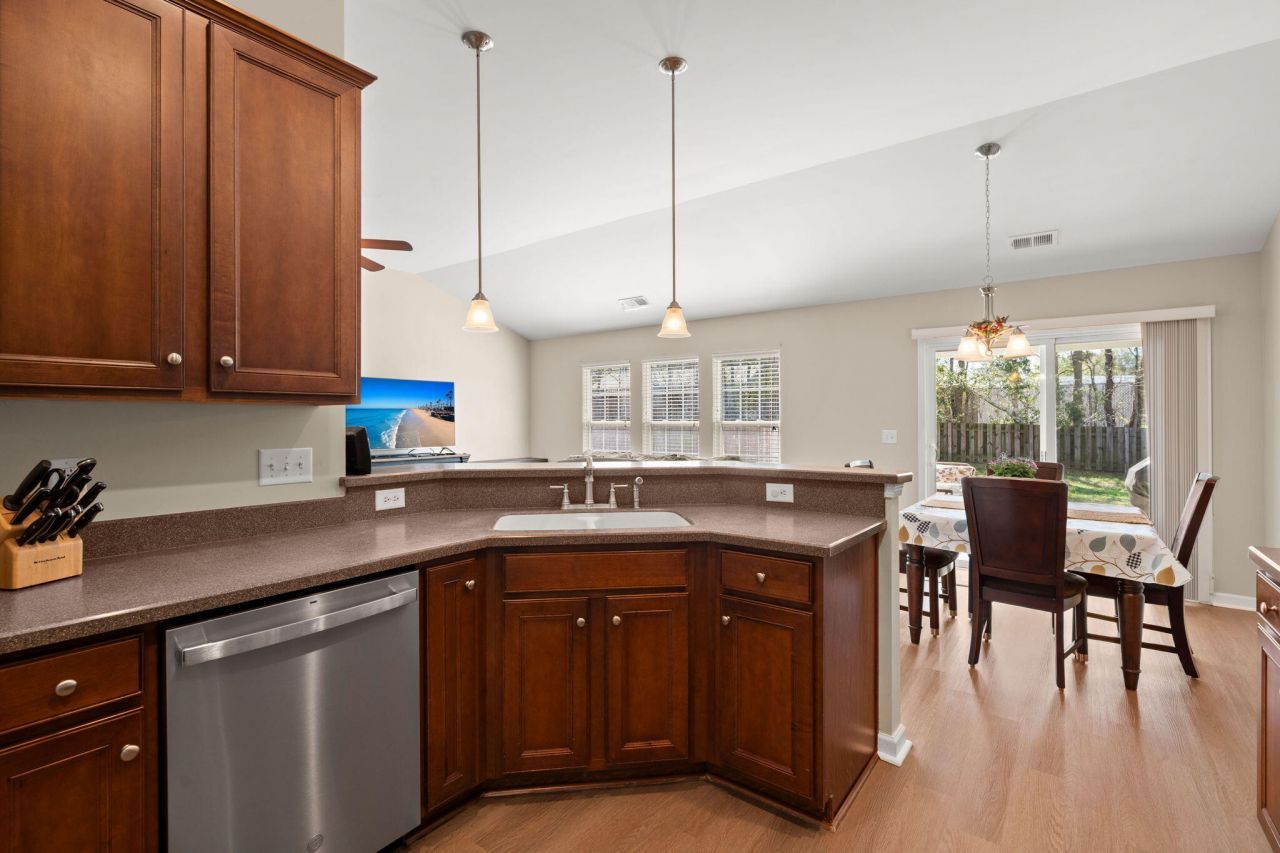 5058 Blair Road Photo 12