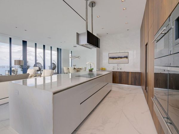 17141 Collins Ave , Unit 4501, Sunny Isles Beach, FL 33160