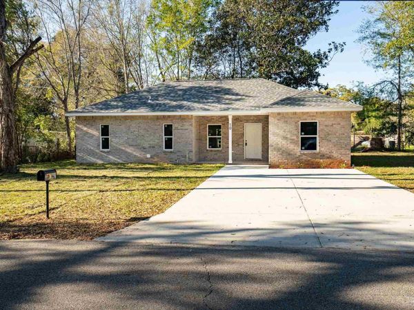 10 Tennessee Dr, Pensacola, FL 32505