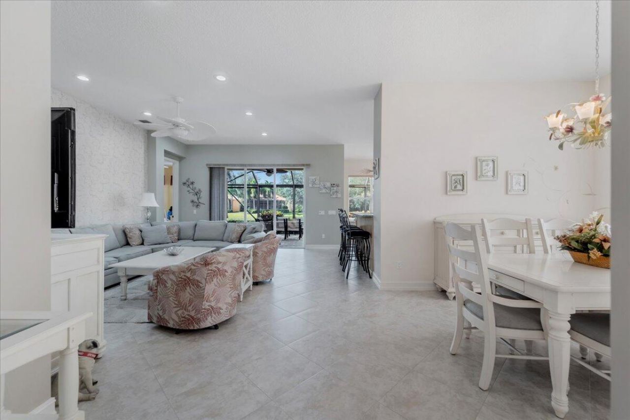 10599 Silverton Lane, Boynton Beach, FL 33437 Photo