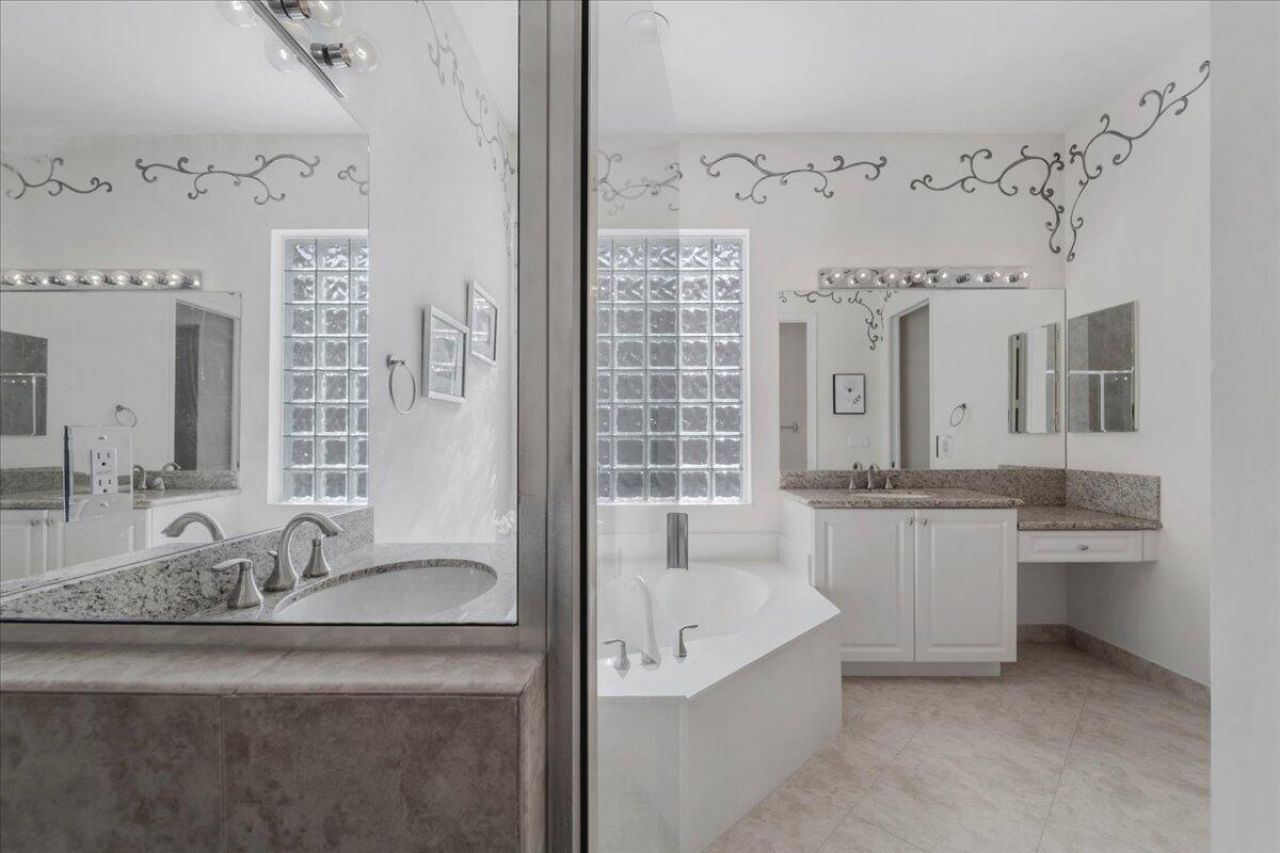 10599 Silverton Lane, Boynton Beach, FL 33437 Photo