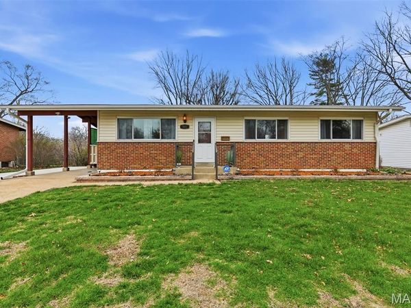 765 Kostka Lane, Florissant, MO 63031