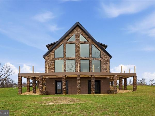 12 BLUEBELL WAY, INWOOD, WV 25428