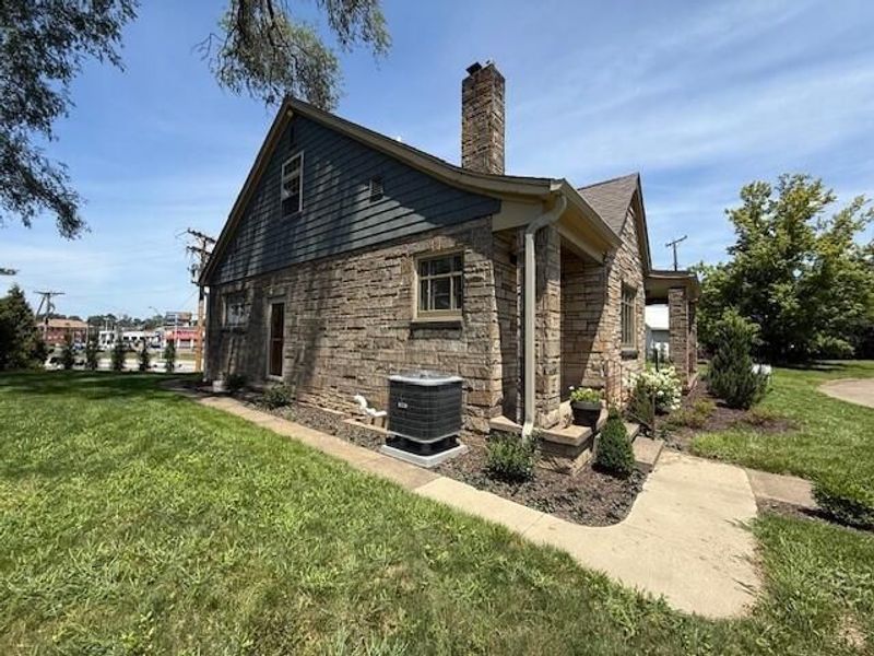 1119 Abbey Place , Zanesville, OH 43701 Photo 4