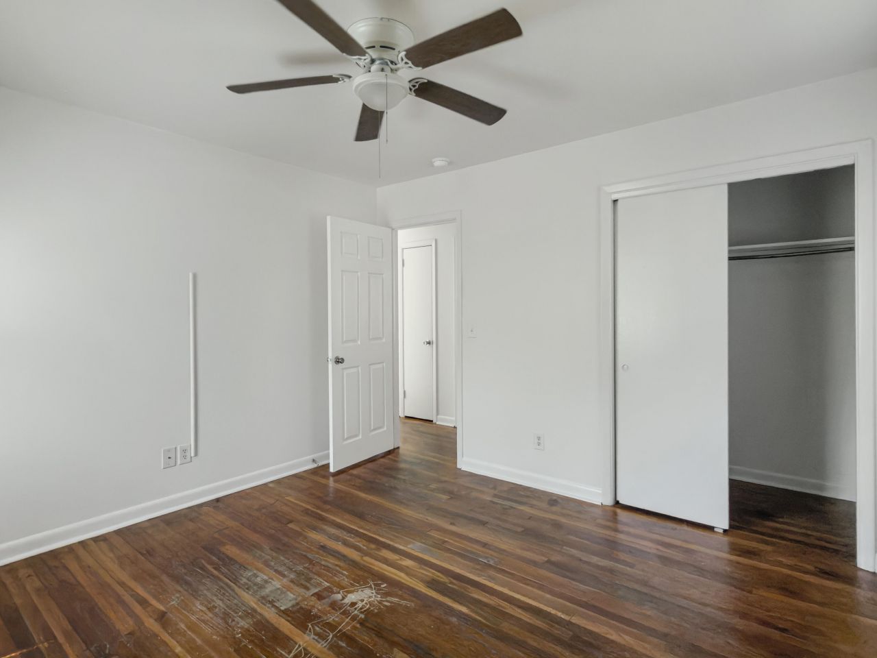 1129 Berkeley Street Photo 15