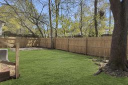 1129 Berkeley Street photo 4