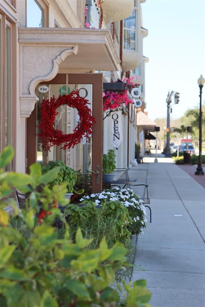 613 S Willow Avenue , Avon Park, FL 33825 Photo