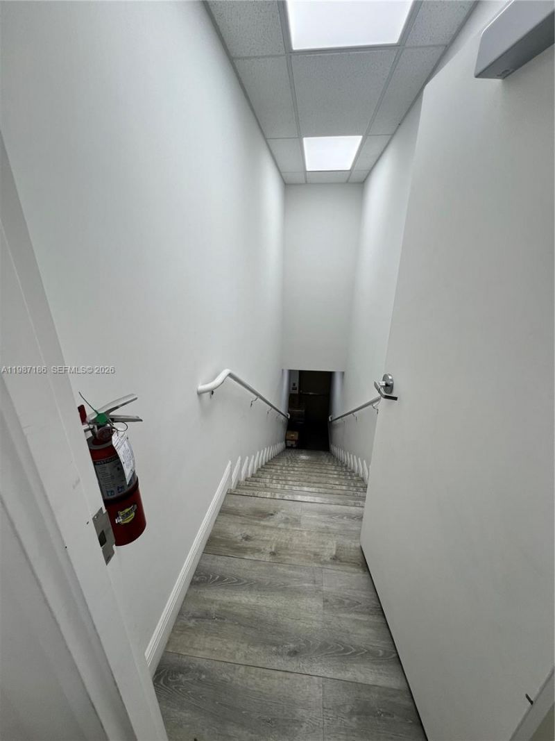 8221 NW 30th Ter , Doral, FL 33198 Photo