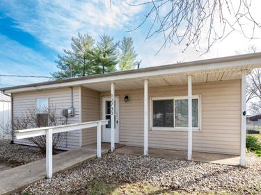 12730 CARTER Road, Pekin, IL 61554