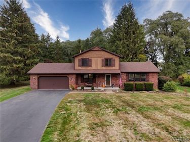 6 High Point Drive, Spencerport, NY 14559