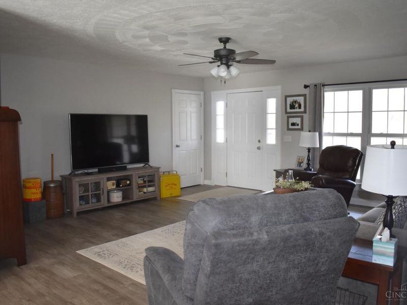 7116 Green Road, Hillsboro, OH 45133 Photo 10