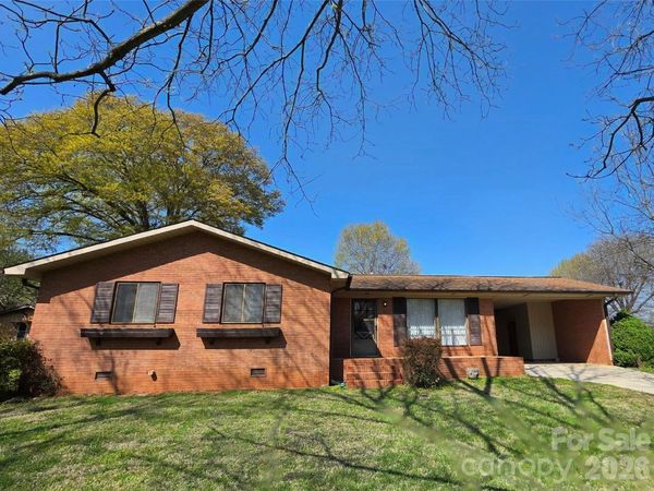 217 Park Road , Mount Holly, NC 28120