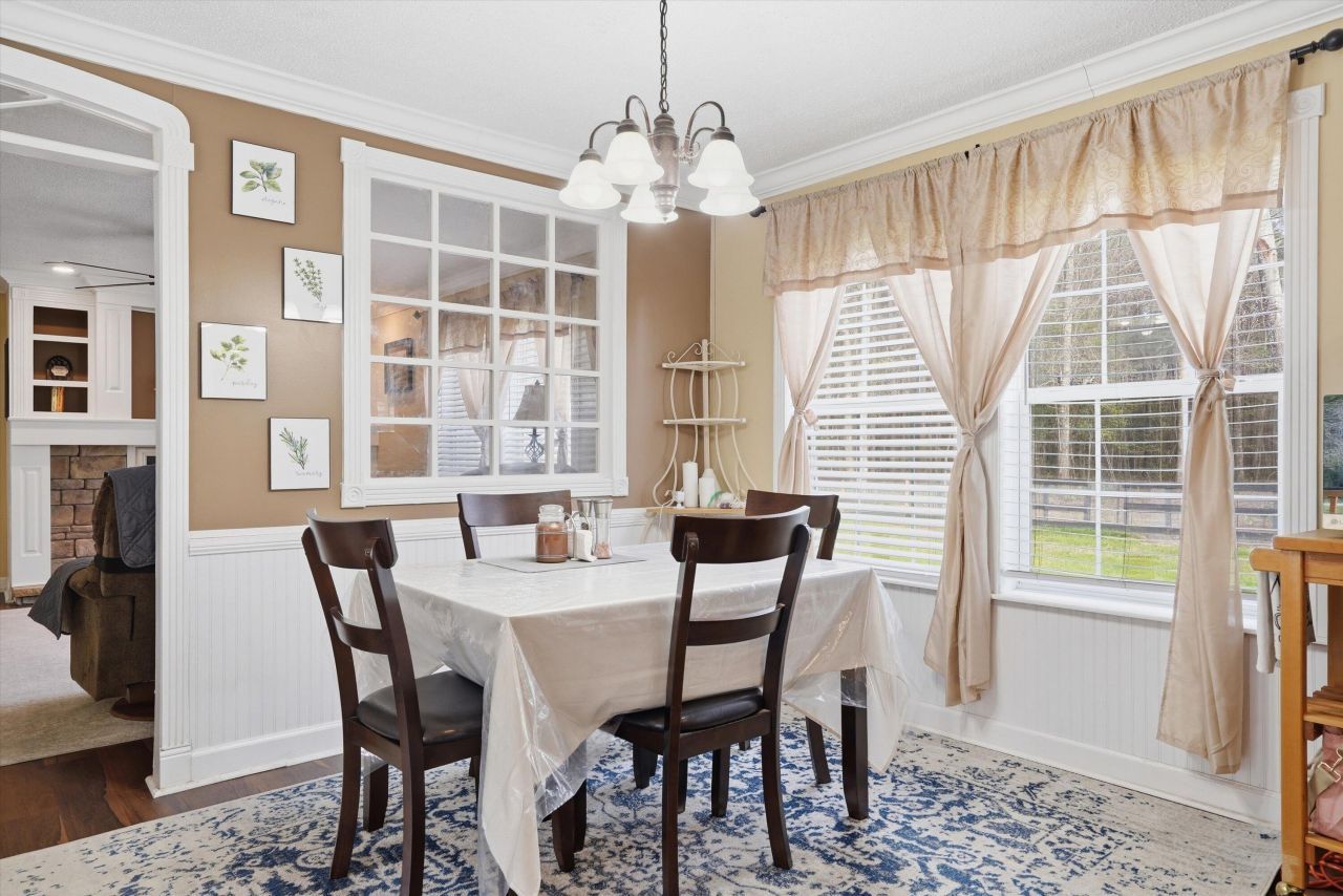 151 Della Lane Photo 12