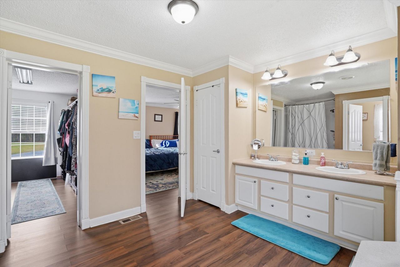 151 Della Lane Photo 18