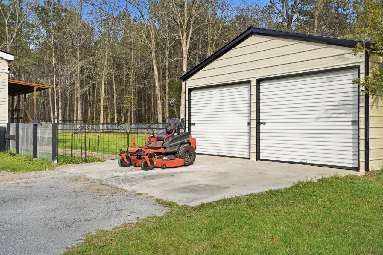 151 Della Lane Photo 22