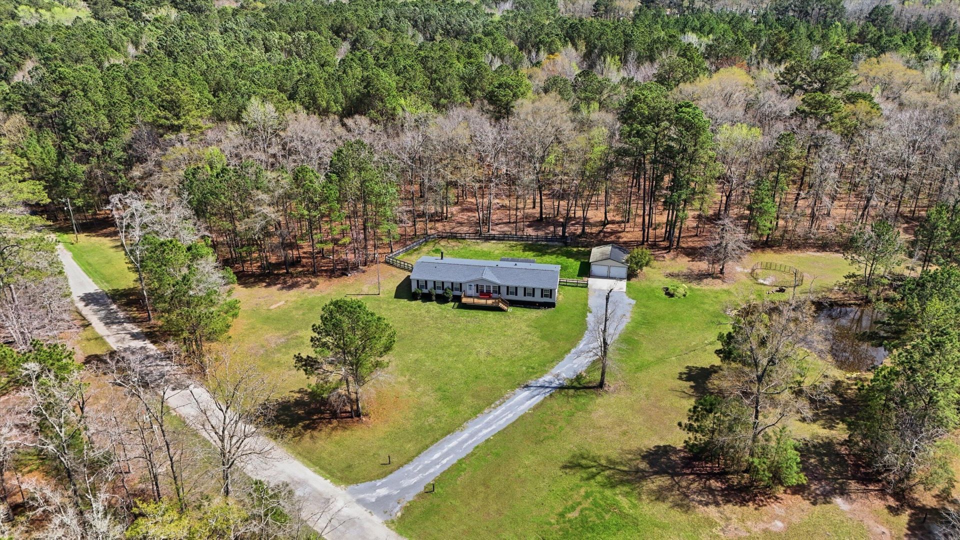 151 Della Lane Photo 33