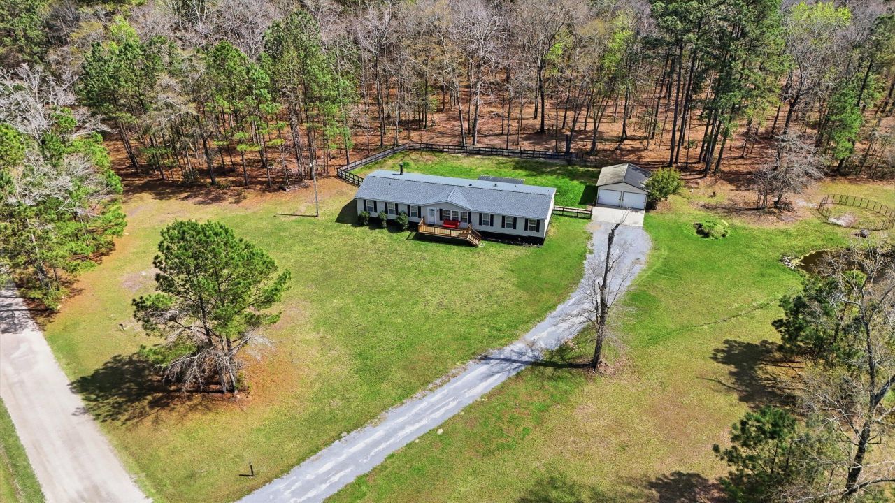 151 Della Lane Photo 33