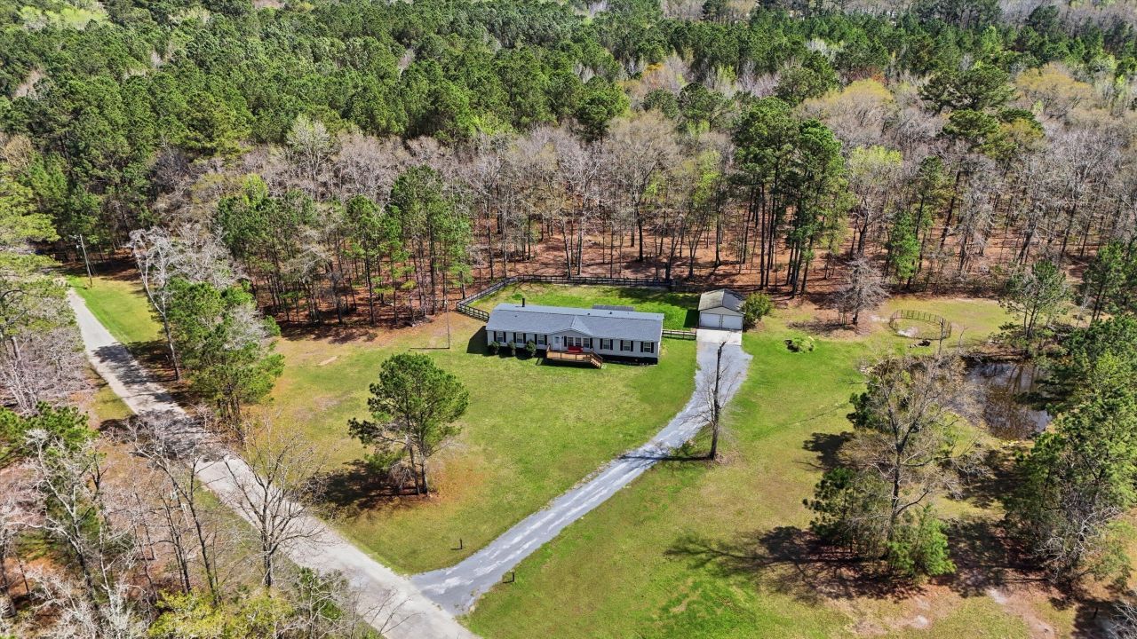 151 Della Lane Photo 34