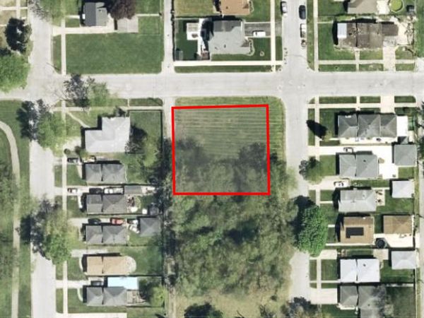 16000 Marshfield Avenue , Harvey, IL 60426