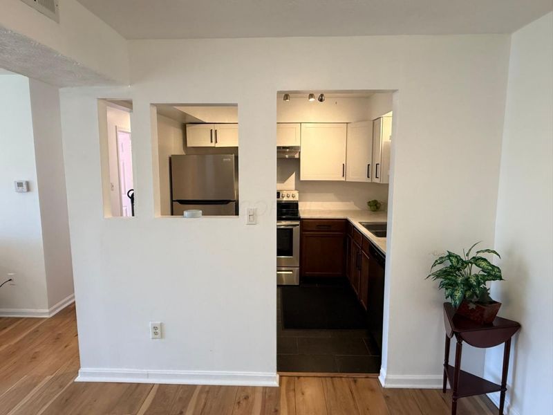 5315 Portland Street, Unit 201, Columbus, OH 43235 Photo 8