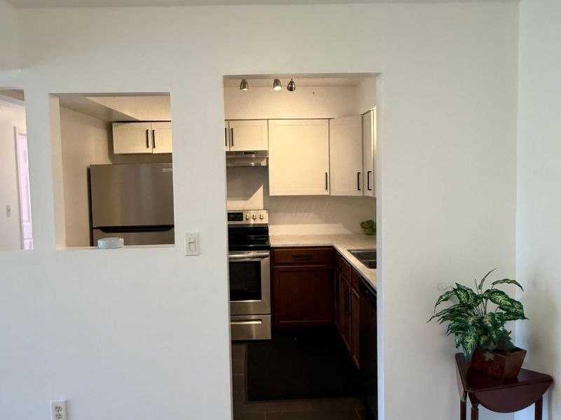 5315 Portland Street, Unit 201, Columbus, OH 43235 Photo 9