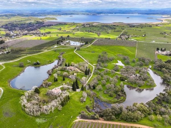 24943 N McIntire Road, Clements, CA 95227