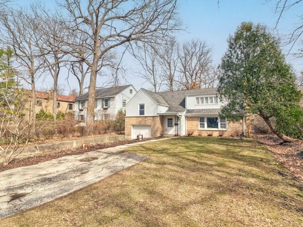 1345 Lincoln Avenue S, Highland Park, IL 60035