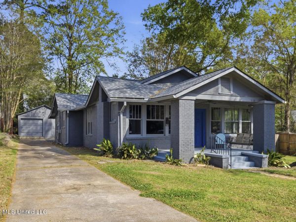 1318 Linden Place, Jackson, MS 39202