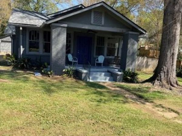 1318 Linden Place, Jackson, MS 39202