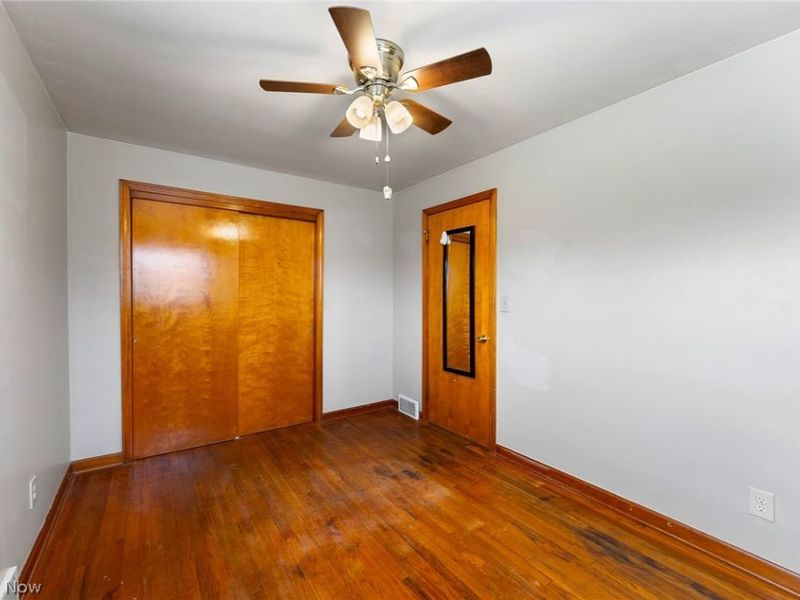 687 Moore Avenue, Campbell, OH 44405 Photo 14