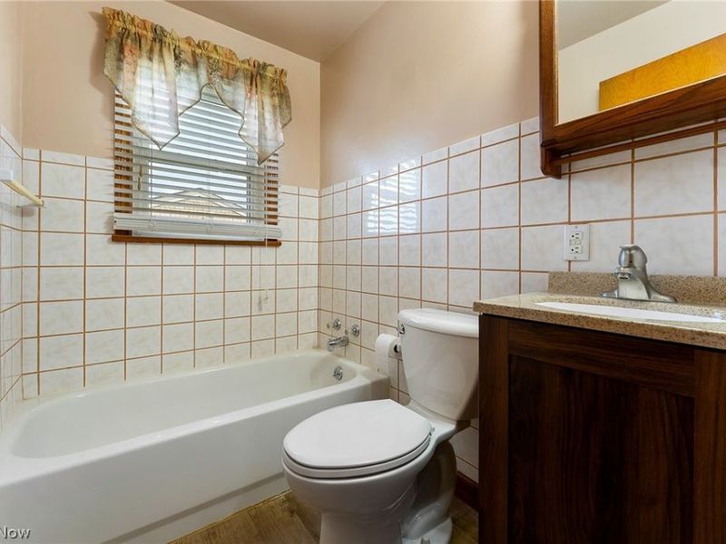 687 Moore Avenue, Campbell, OH 44405 Photo 15