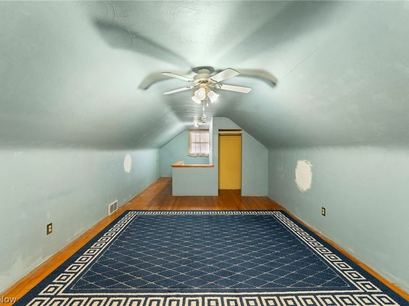 687 Moore Avenue, Campbell, OH 44405 Photo 16