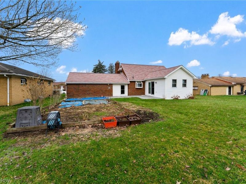 687 Moore Avenue, Campbell, OH 44405 Photo 21