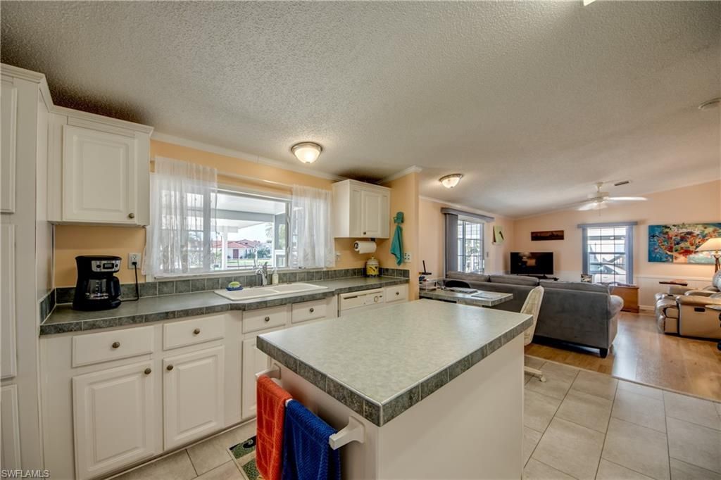 4892 Gulfgate Ln, Saint James City, FL 33956 Photo