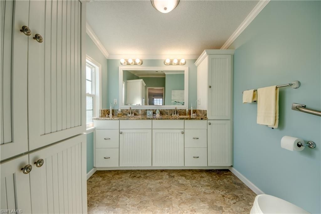 4892 Gulfgate Ln, Saint James City, FL 33956 Photo