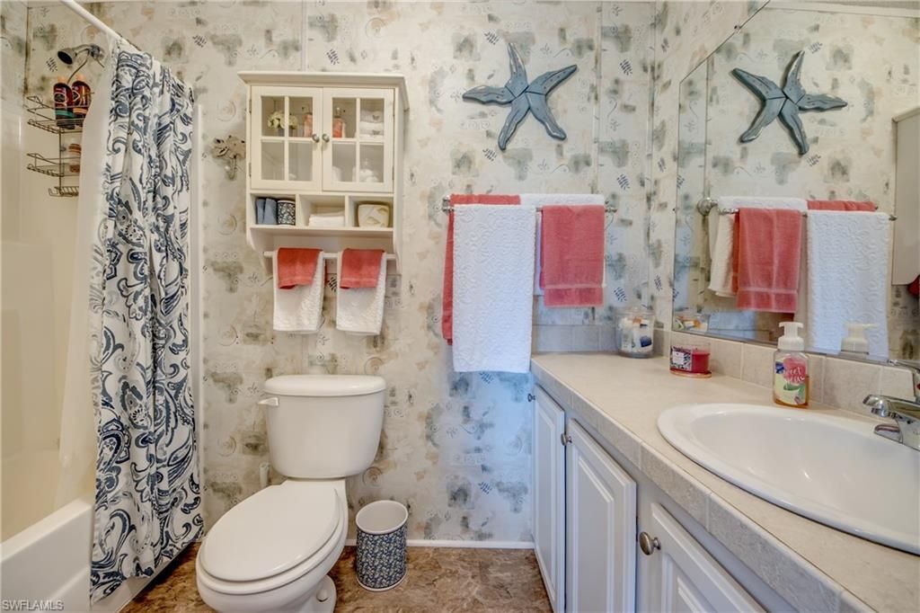 4892 Gulfgate Ln, Saint James City, FL 33956 Photo